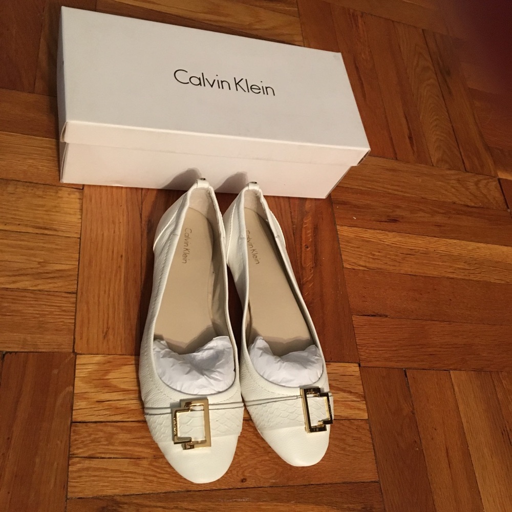 Calvin Klein leather flats size 9 New in box. NWOT